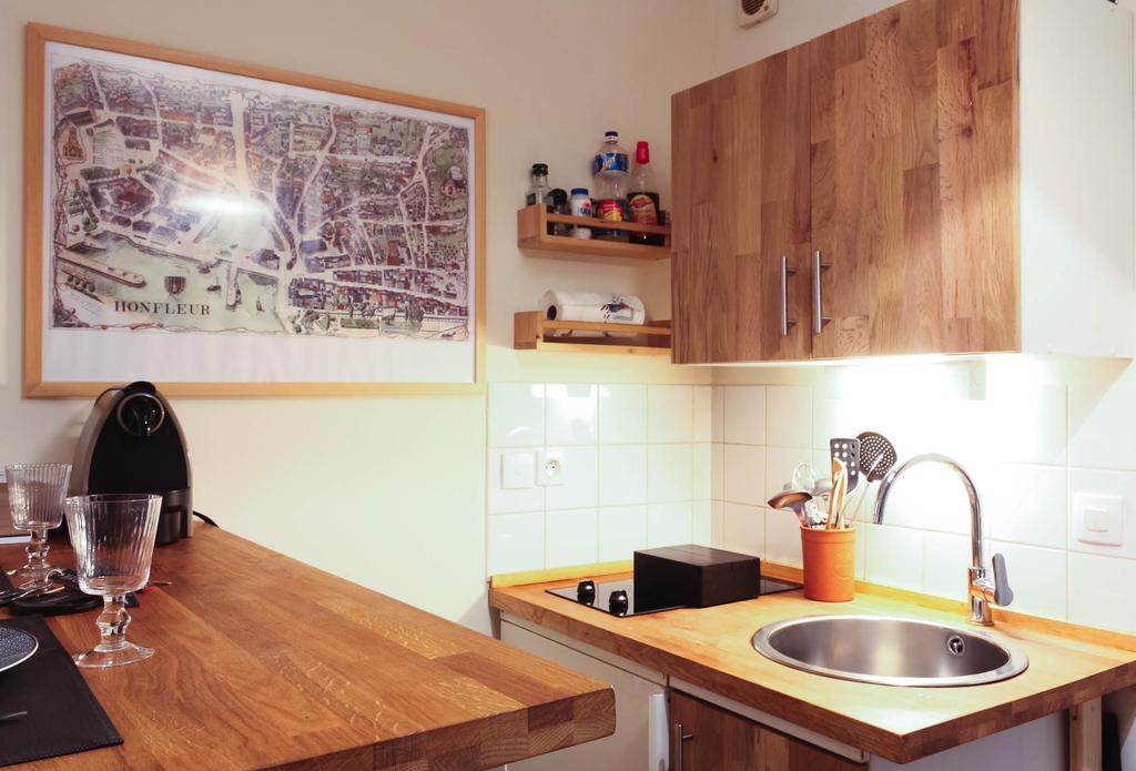 Le Studio Du Gouverneur Honfleur Habitación foto