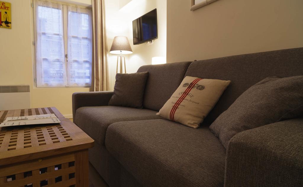 Le Studio Du Gouverneur Honfleur Habitación foto