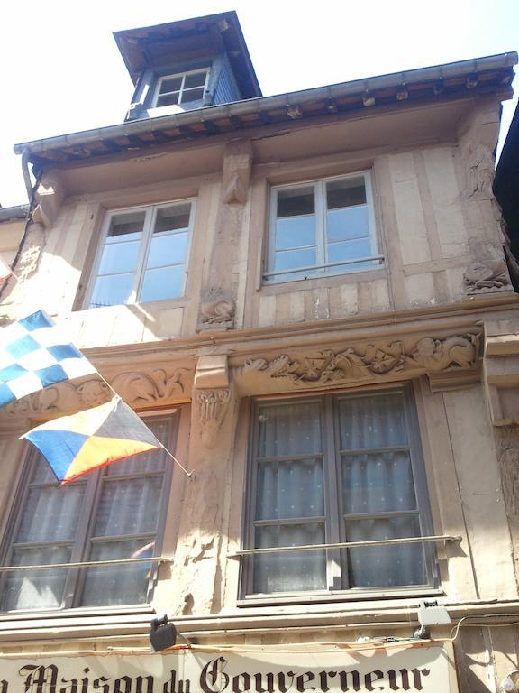 Le Studio Du Gouverneur Honfleur Habitación foto
